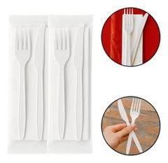 Kit Garfo e Faca Branco  Sache Com Guardanapo